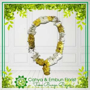 Kalung Bunga Astar Putih Kuning — Toko Bunga Bogor Cahya & Embun Florist